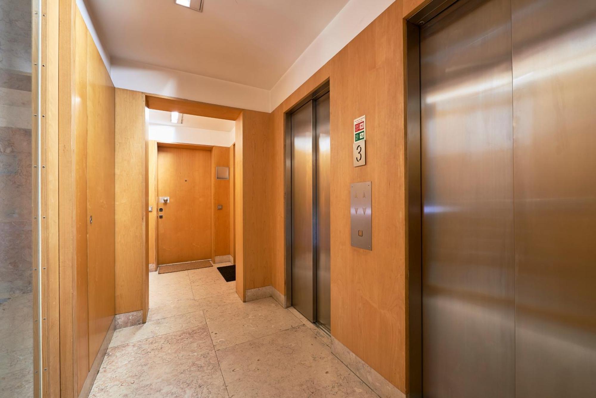 Casa Portuguesa Carmo Appartement Lissabon Buitenkant foto
