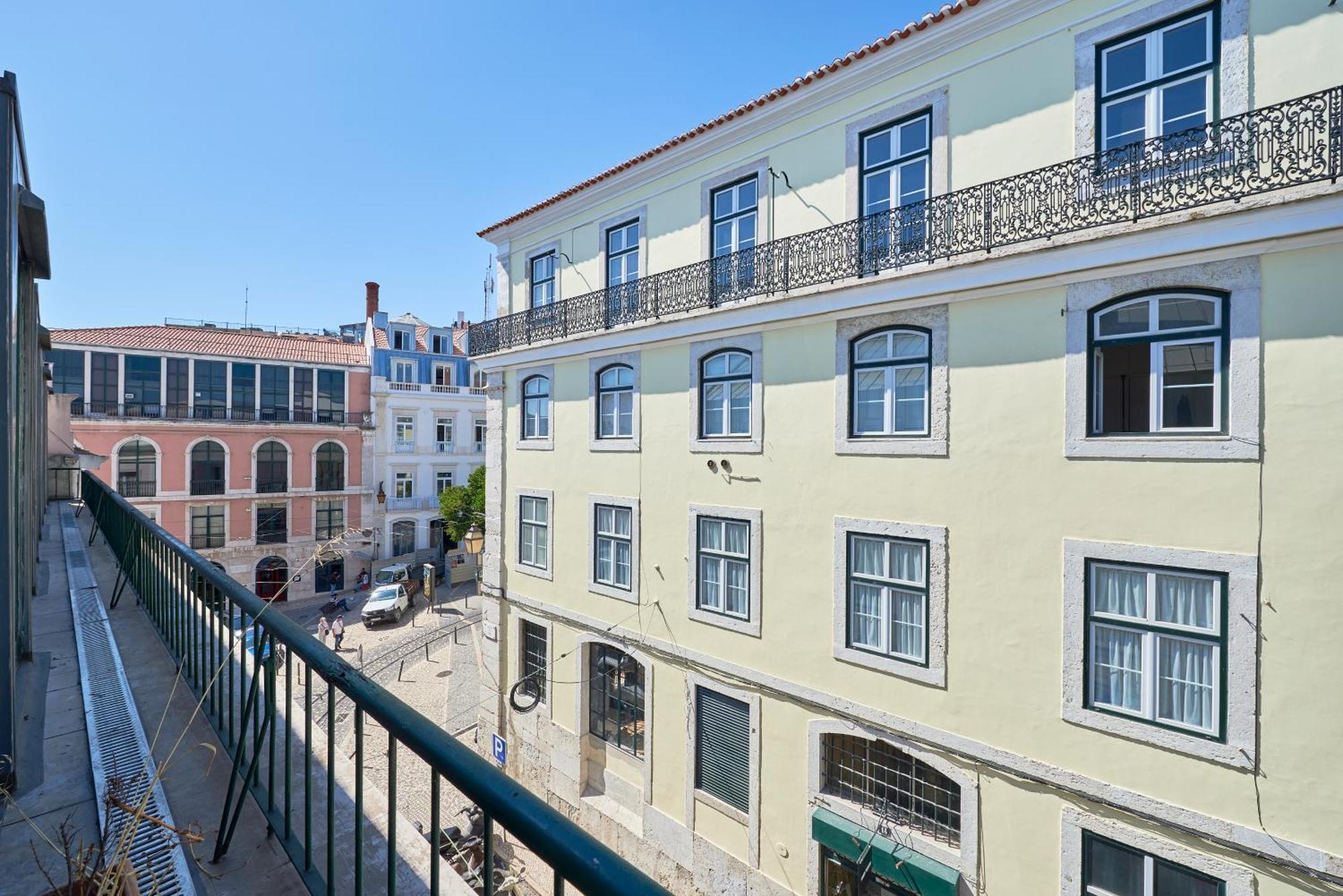 Casa Portuguesa Carmo Appartement Lissabon Buitenkant foto